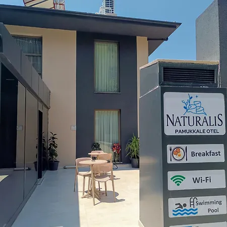 Naturalis Hotel