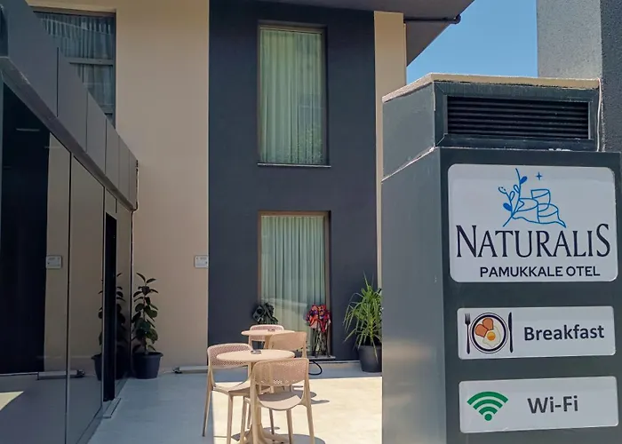 Naturalis Hotel