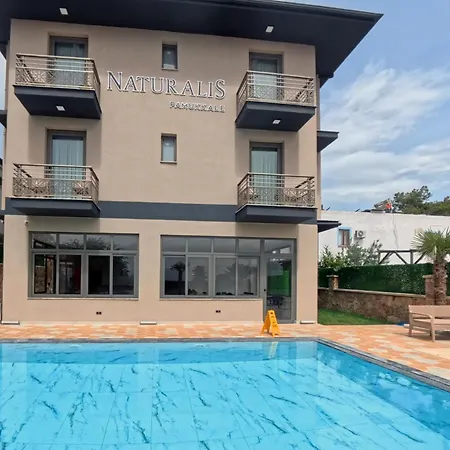 Naturalis Hotel